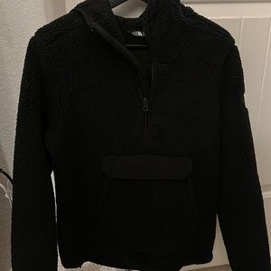 Women’s THE NORTH FACE Sherpa sweater